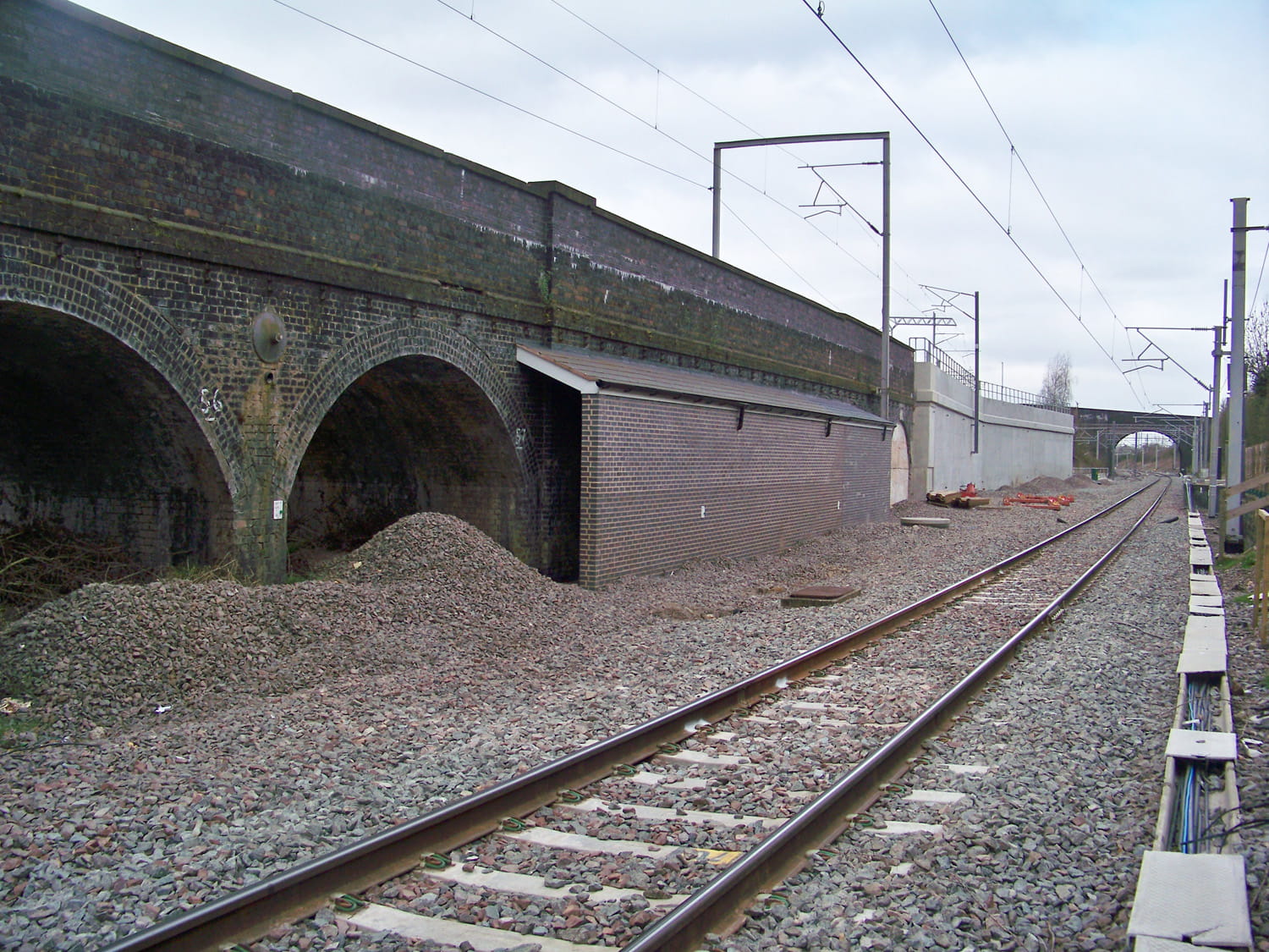 An image of a railway bridge.